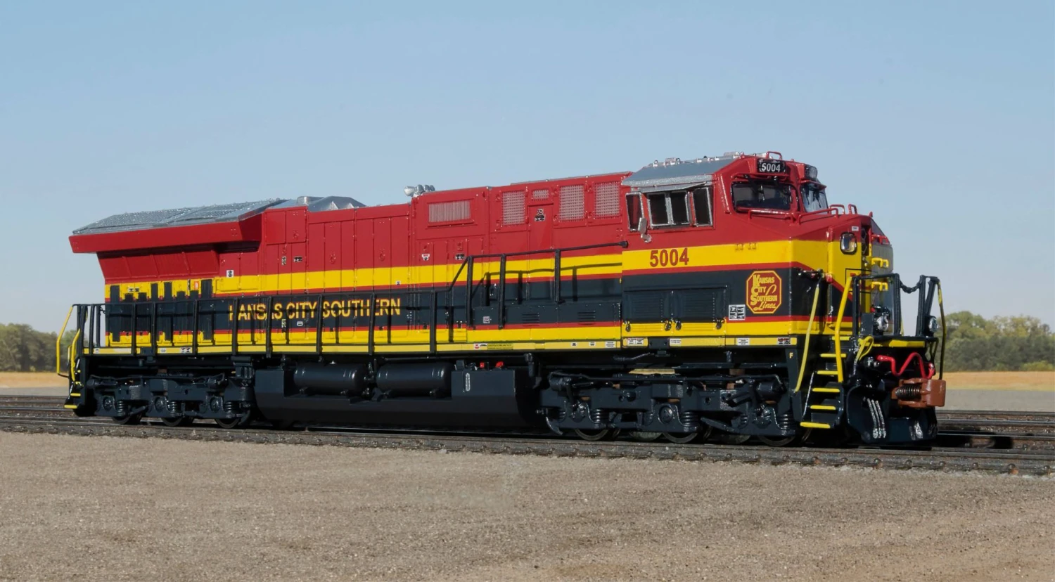 ScaleTrains Rivet 33657 N Scale GE ET44 Tier 4 Diesel "Southern Belle" KCS 5021 1 ScaleTrains Rivet 33657 N Scale GE ET44 Tier 4 Diesel "Southern Belle" KCS 5021